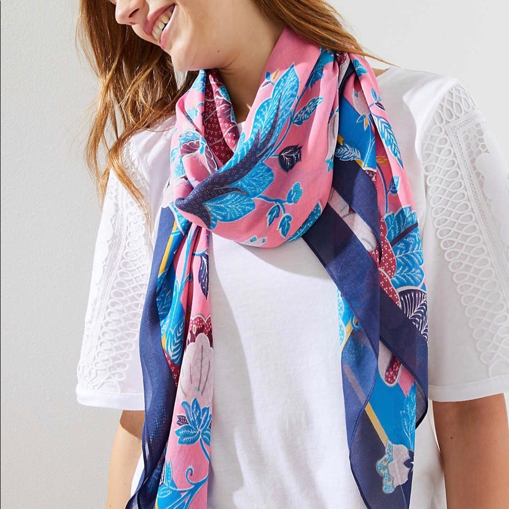Ann Taylor LOFT Scarf